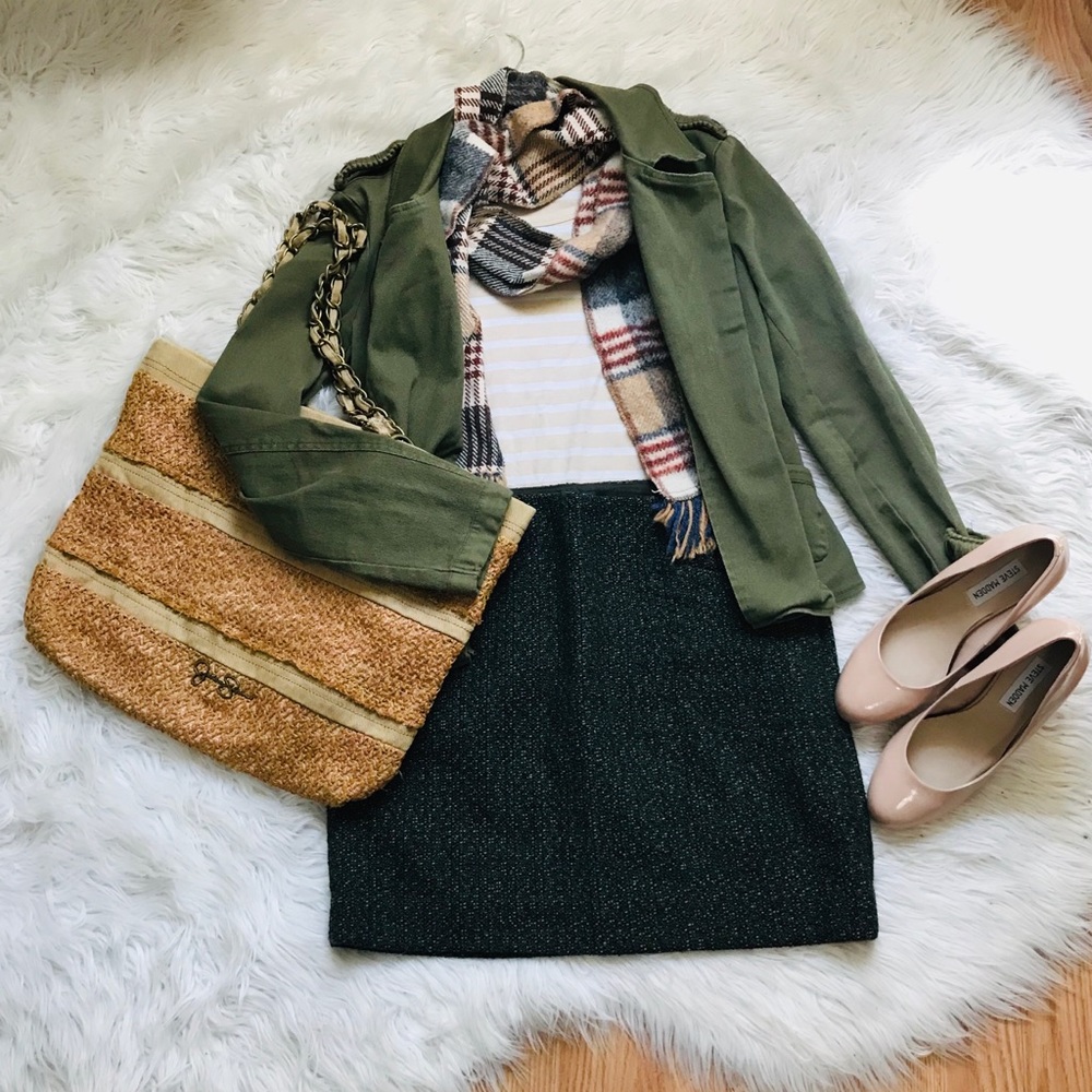 Outback Red tweed mini skirt